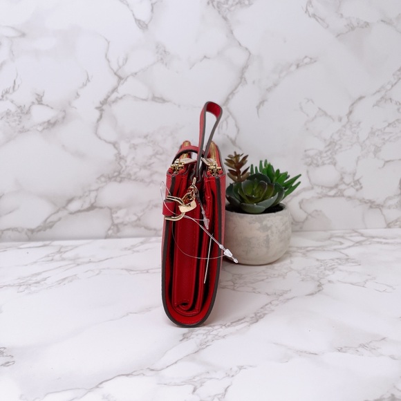 Michael Kors wallet - Picture 2 of 7